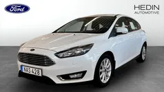 Vit (white) Begagnad 2016 Ford Focus Halvkombi | 99 900 kr (Marknadspris)