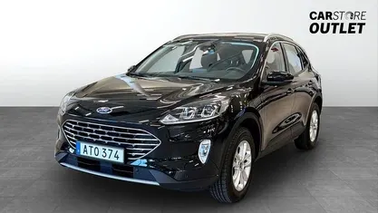 Svart Begagnad 2022 Ford Kuga Titanium SUV | 227 900 kr (Bra pris)