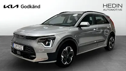 Grå (grey) Begagnad 2022 Kia e-Niro SUV | 319 900 kr (Marknadspris)