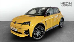 Gul (white) Ny 2025 Renault R5 Iconic Halvkombi | 384 900 kr (Superpris)