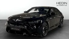 Svart (black) Begagnad 2025 BMW M5 Comfort Edition Sedan | 1 519 000 kr (Superpris)