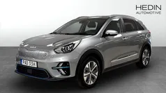 Grå (grey) Begagnad 2022 Kia e-Niro Advance SUV | 279 900 kr (Marknadspris)