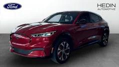 Röd (red) Begagnad 2023 Ford Mustang Mach-E SUV | 499 900 kr (Marknadspris)