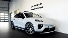 Ljusröd (white) Begagnad 2025 Porsche Macan SUV | 1 261 100 kr (Dyr)