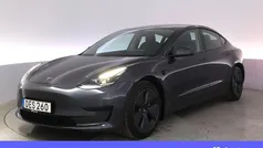 Grå Begagnad 2022 Tesla Model 3 Standard Range Sedan | 288 900 kr (Marknadspris)