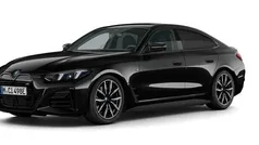 Svart (black sapphire metallic) Ny 2025 BMW i4 Comfort Edition Sedan | 788 900 kr (Marknadspris)