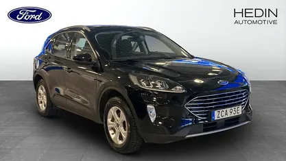 Svart Begagnad 2021 Ford Kuga Titanium SUV | 234 900 kr (Marknadspris)