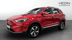 Röd (red) Begagnad 2022 MG ZS Comfort Sedan | 234 900 kr (Bra pris)
