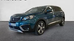 Grön Begagnad 2019 Peugeot 5008 Allure Minibuss | 219 800 kr (Marknadspris)