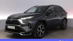 Grå Begagnad 2022 Toyota RAV4 Hybrid Premium SUV | 448 900 kr (Marknadspris)