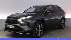 Grå Begagnad 2022 Toyota RAV4 Hybrid Premium SUV | 448 900 kr (Marknadspris)