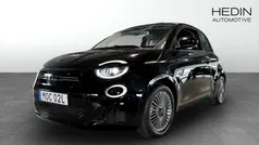 Svart (black) Begagnad 2021 Fiat 500e Icon Cab | 220 000 kr