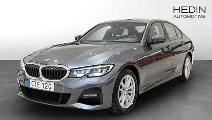 Grå Begagnad 2020 BMW 330e M Sport Sedan | 329 000 kr (Lite dyr)