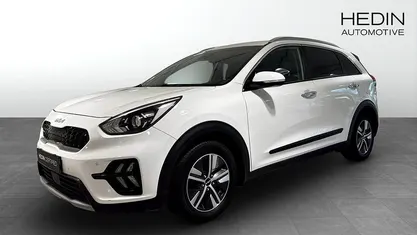 Begagnad Kia Niro Advance 141 HK (103 kW) 2022 Vit (white) SUV