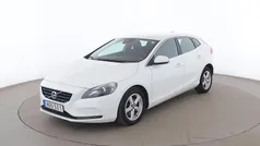 Vit Begagnad 2015 Volvo V40 Momentum Kombi | 123 000 kr (Bra pris)