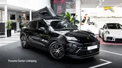 Svart (black) Begagnad 2024 Porsche Macan SUV | 999 000 kr (Marknadspris)