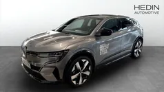 Grå (grey) Begagnad 2024 Renault Mégane Techno Halvkombi | 459 900 kr