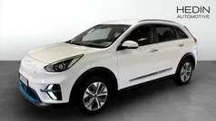 Vit (white) Begagnad 2022 Kia e-Niro 2 SUV | 279 900 kr (Marknadspris)