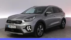 Grå Begagnad 2022 Kia Niro Advance SUV | 249 900 kr (Bra pris)