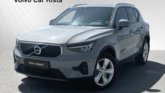 Grå Begagnad 2023 Volvo XC40 Core SUV | 349 900 kr (Bra pris)