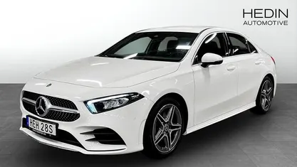Begagnad 2020 Mercedes A200 AMG Sedan | 239 900 kr (Bra pris)