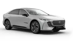 Aero grey metallic (52c) Begagnad 2025 Mazda 6e Takumi-Line Sedan | 499 500 kr