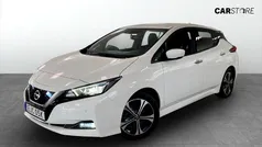 Vit (white) Begagnad 2021 Nissan Leaf N-Connecta Halvkombi | 164 900 kr (Marknadspris)