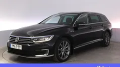 Svart Begagnad 2018 VW Passat Executive Kombi | 209 900 kr (Marknadspris)
