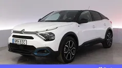 Vit Begagnad 2022 Citroën e-C4 Shine Halvkombi | 224 900 kr (Marknadspris)