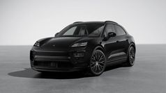 Svart Ny 2025 Porsche Macan Performance Package SUV | 999 000 kr (Marknadspris)