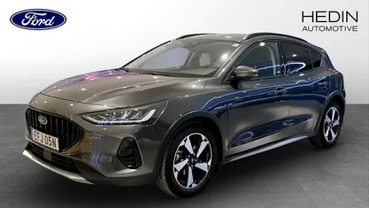 Begagnad 2022 Ford Focus Active Halvkombi | 209 000 kr (Marknadspris)