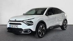 Vit Begagnad 2023 Citroën C4 Shine Halvkombi | 239 900 kr (Marknadspris)