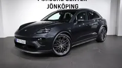 Grå (grey) Ny 2025 Porsche Macan SUV | 1 232 500 kr (Marknadspris)