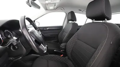 Vit Begagnad 2018 Skoda Fabia Style Halvkombi | 139 000 kr (Marknadspris)