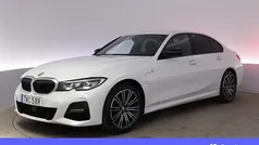 Vit Begagnad 2019 BMW 330e M Sport Sedan | 309 900 kr (Lite dyr)