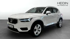 Vit (white) Begagnad 2019 Volvo XC40 Momentum SUV | 249 900 kr (Marknadspris)