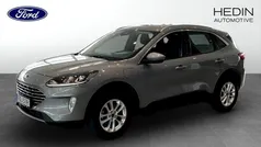 Grå (grey) Begagnad 2022 Ford Kuga Titanium SUV | 259 900 kr (Marknadspris)