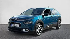 Blåmetallic Begagnad 2018 Citroën C4 Cactus Shine Halvkombi | 139 900 kr (Lite dyr)