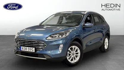 Silver Begagnad 2022 Ford Kuga Titanium SUV | 269 900 kr (Marknadspris)