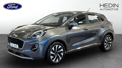 Grå Begagnad 2022 Ford Puma Titanium SUV | 199 000 kr (Marknadspris)