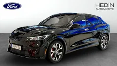 Svart (black) Begagnad 2023 Ford Mustang Mach-E GT SUV | 599 900 kr (Superpris)