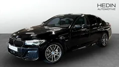 Svart (black) Begagnad 2023 BMW 530e M Sport Sedan | 418 700 kr (Bra pris)