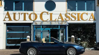 Mörkblå Begagnad 2003 Maserati Spyder Cab | 399 000 kr