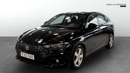 Begagnad Fiat Tipo 120 HK (88 kW) 2017 Svart Halvkombi