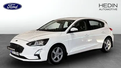 Vit Begagnad 2019 Ford Focus Titanium Halvkombi | 149 900 kr (Marknadspris)