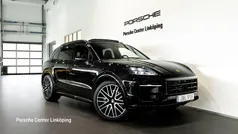 Svart (black) Ny 2025 Porsche Cayenne SUV | 1 570 500 kr