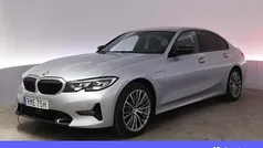 Silver Begagnad 2019 BMW 330e Sport Line Sedan | 279 900 kr (Bra pris)
