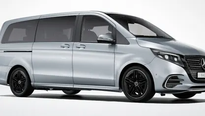 Begagnad Mercedes V220 2024 Minibuss
