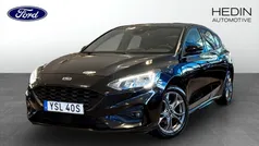 Svart (black) Begagnad 2021 Ford Focus ST-Line Halvkombi | 209 900 kr (Marknadspris)