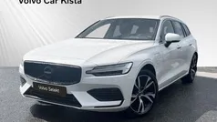 Vit Begagnad 2019 Volvo V60 Momentum Kombi | 309 900 kr (Marknadspris)